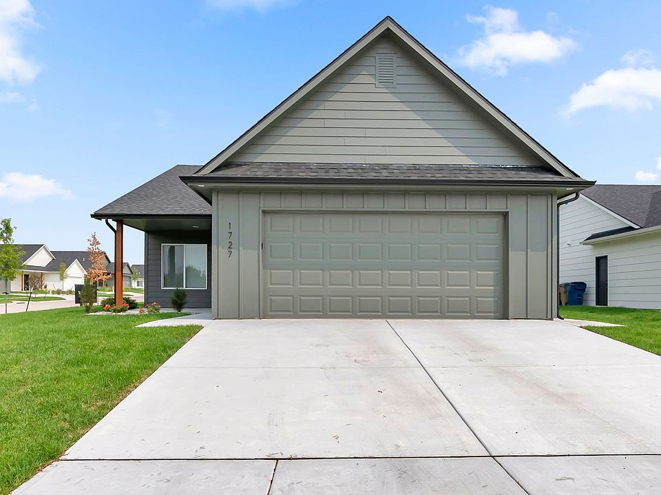 1st image of 1819 E Liam Ct