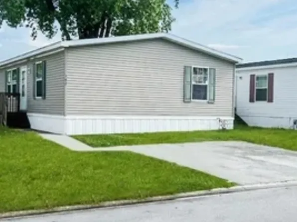 192 Park Ln, Sauk Village, IL 60411