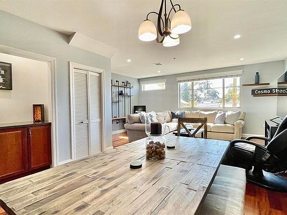 5th image of 3972 Albatross St Unit 206