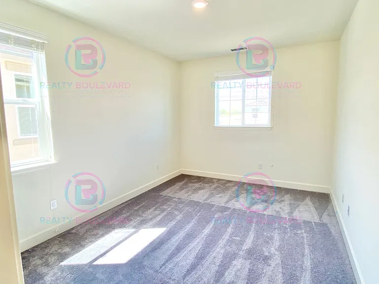 1127 Winter Hawk Way — Photo 14
