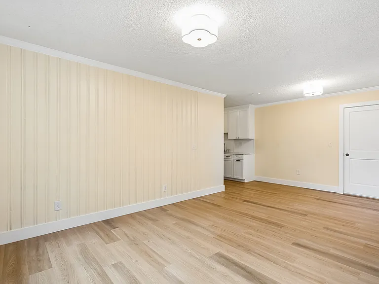 5034 Victoria Ave #B — Photo 28