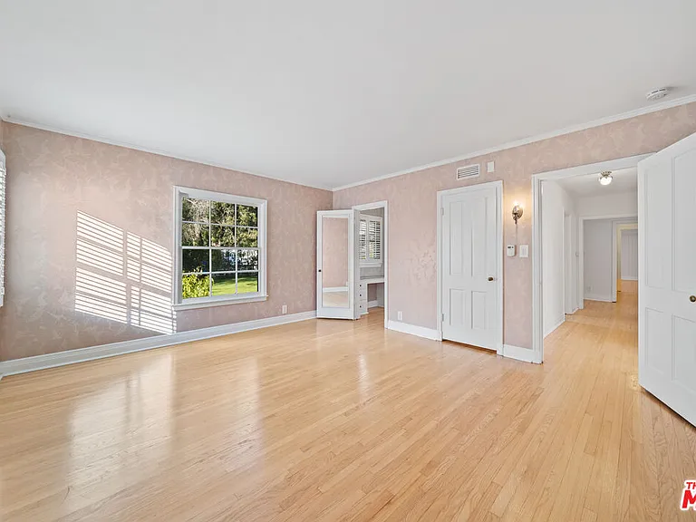 109 Homewood Rd — Photo 15