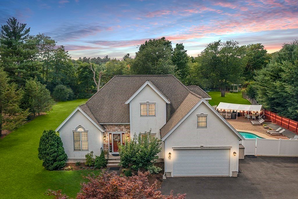 73 Locust St, Middleton, MA 01949 Zillow