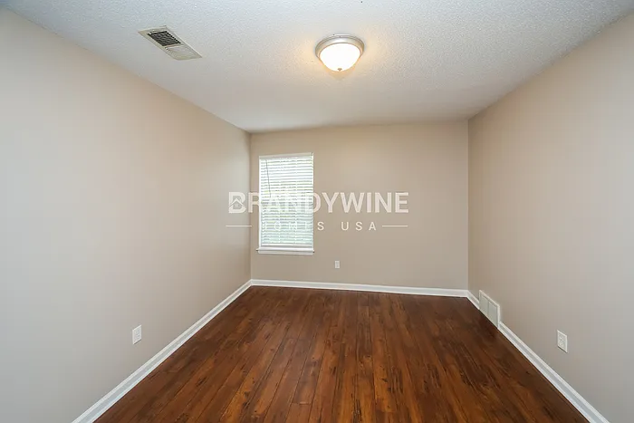 6828 Kamali Ave — Photo 12