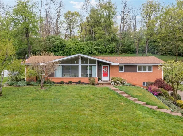 2462 Huntington Dr, Pittsburgh, PA 15241