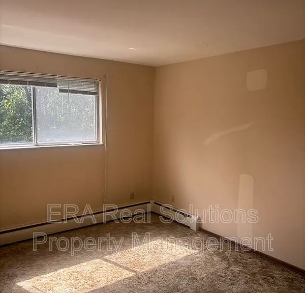952 Seton Ave #7 — Photo 8