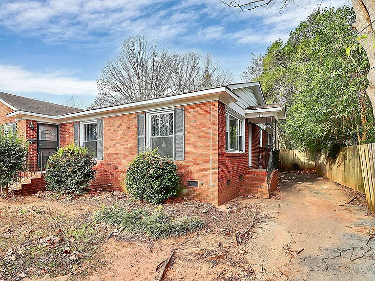 1415 Springwood Ln — Photo 14