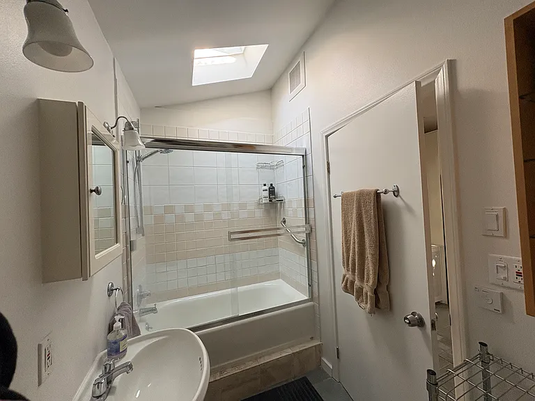 3139 Veteran Ave — Photo 10
