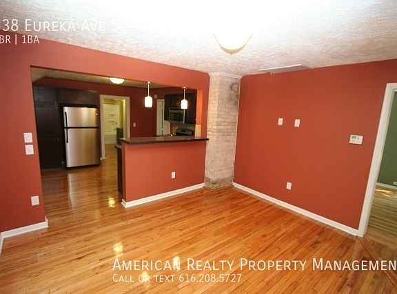 5th image of 338 Eureka Ave SE #2