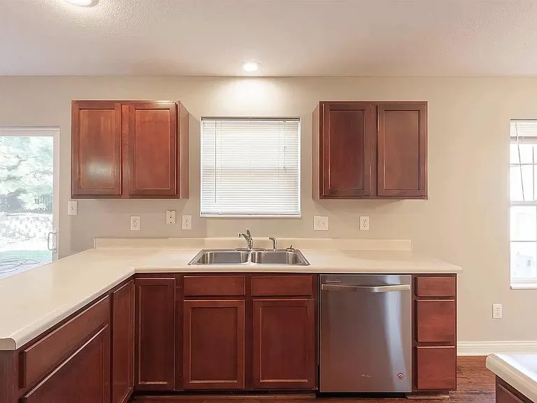 3816 S Claybridge Dr — Photo 15