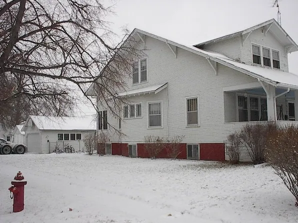 103 E Willow St, Pierce, NE 68767