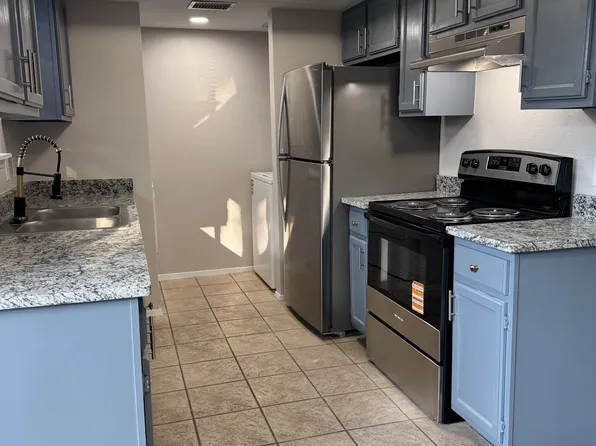 2 Memory Pl, Amarillo, TX 79109