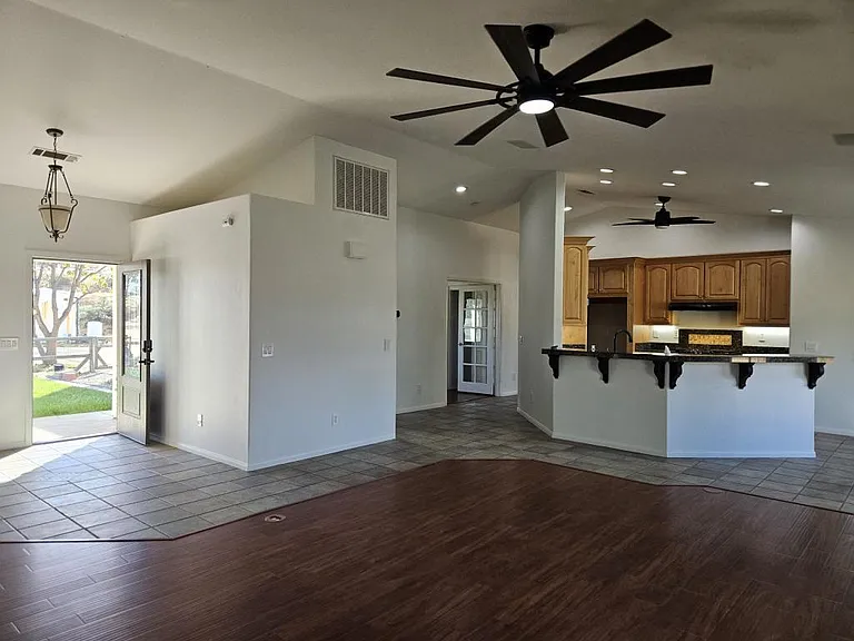 41550 Saddleback Dr — Photo 16