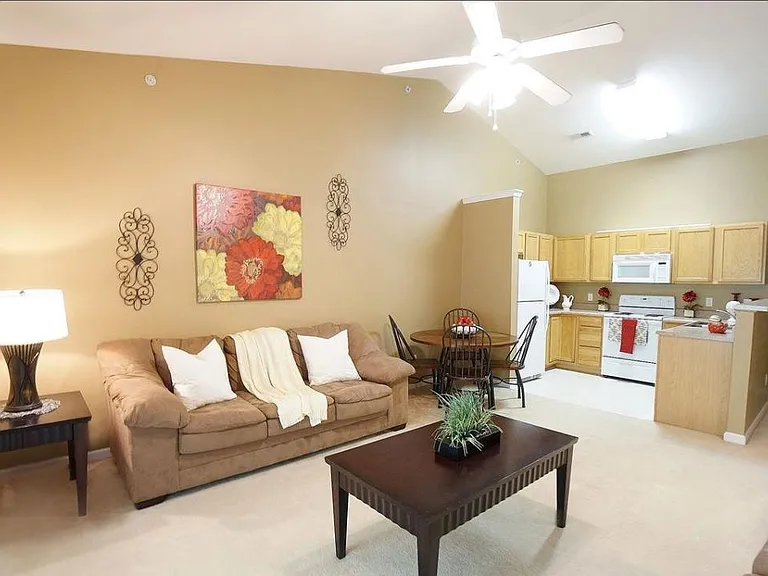 2800 Trailwood Pines Ln — Photo 5