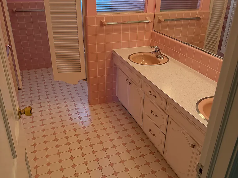 5255 Textile Rd — Photo 12