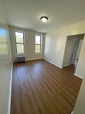 Rented by Metropolis International Realty Inc. | media 4