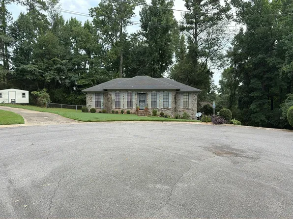 16 Bonnie Cir, Bessemer, AL 35023