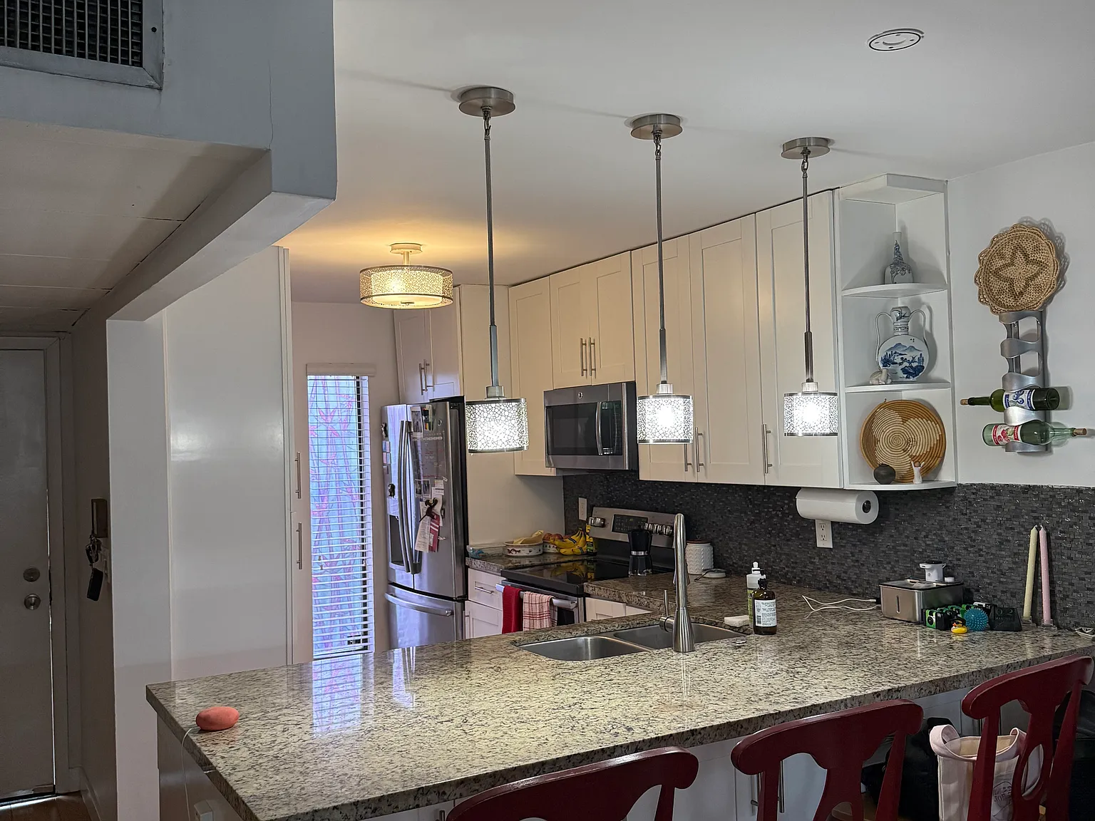 2 bed, 1250 sqft, $2,500 — Photo 3
