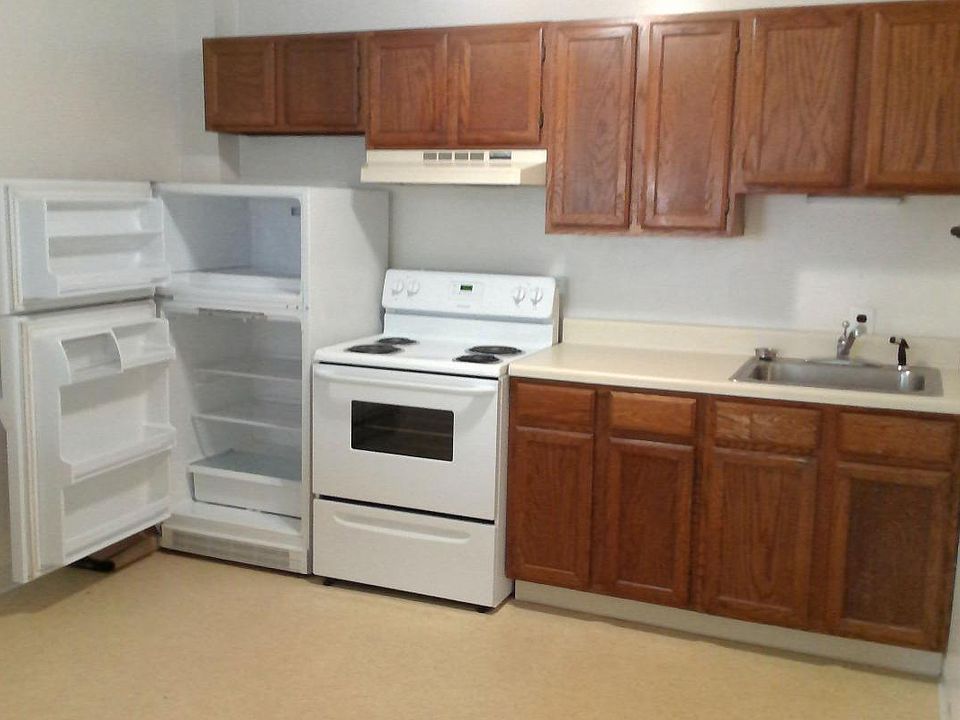 Eat-in Kitchen