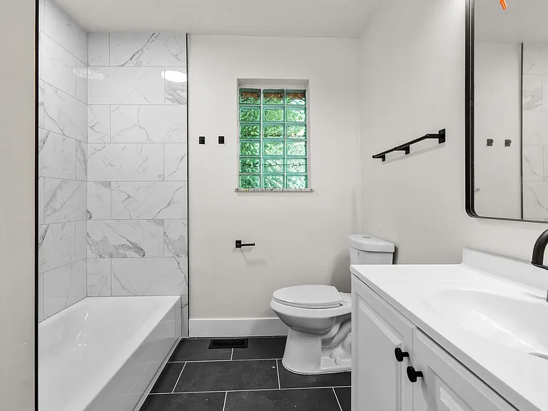 4043 Crest Dr #4041 — Photo 6