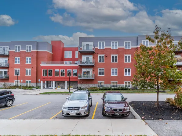 53 Mcauley Way #201, Portland, ME 04103