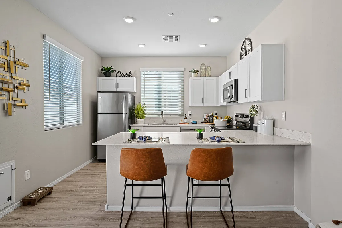 Building Photo - Soleil at Canyon Trails