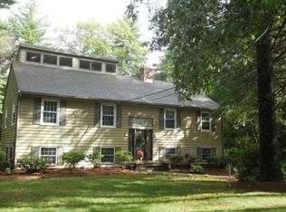 186 White Pond Rd, Hudson, MA 01749