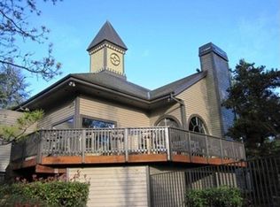 5010 Foothills Rd APT G, Lake Oswego, OR 97034