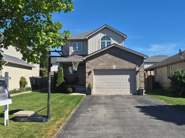 9 Barrett Cres, Saint Thomas, ON N5R 6M1