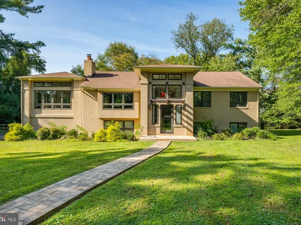 6114 Ramshorn Pl, Mc Lean, VA 22101