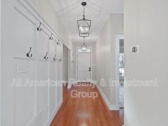 5th image of 1728 Lilaberry Ln