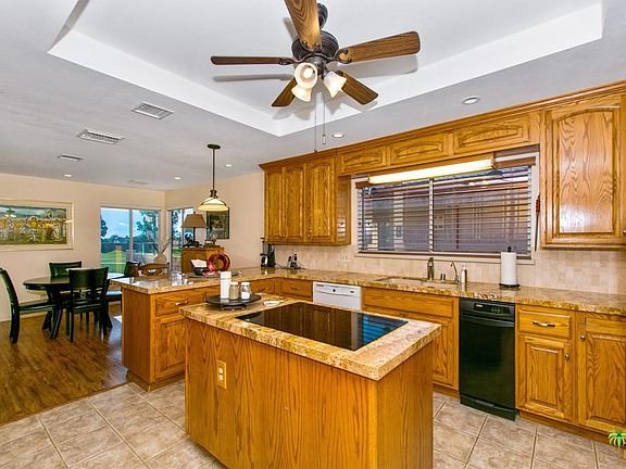 4th image of 9140 Clubhouse Blvd