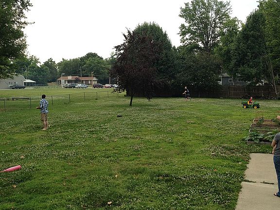 5th image of 74 E Haller Dr