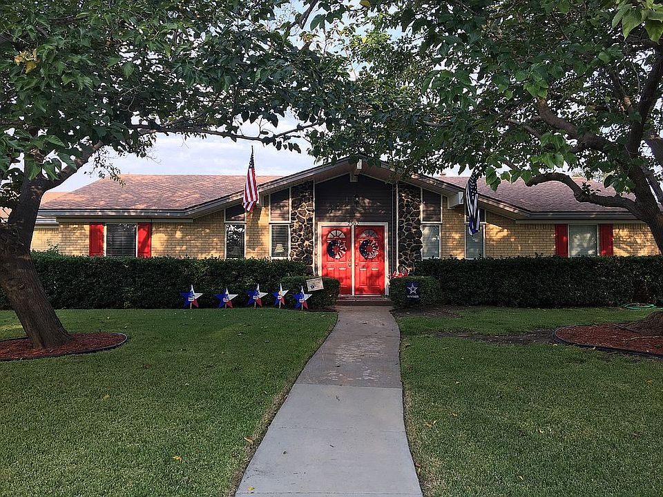 1st image of 2502 Hawthorne Dr