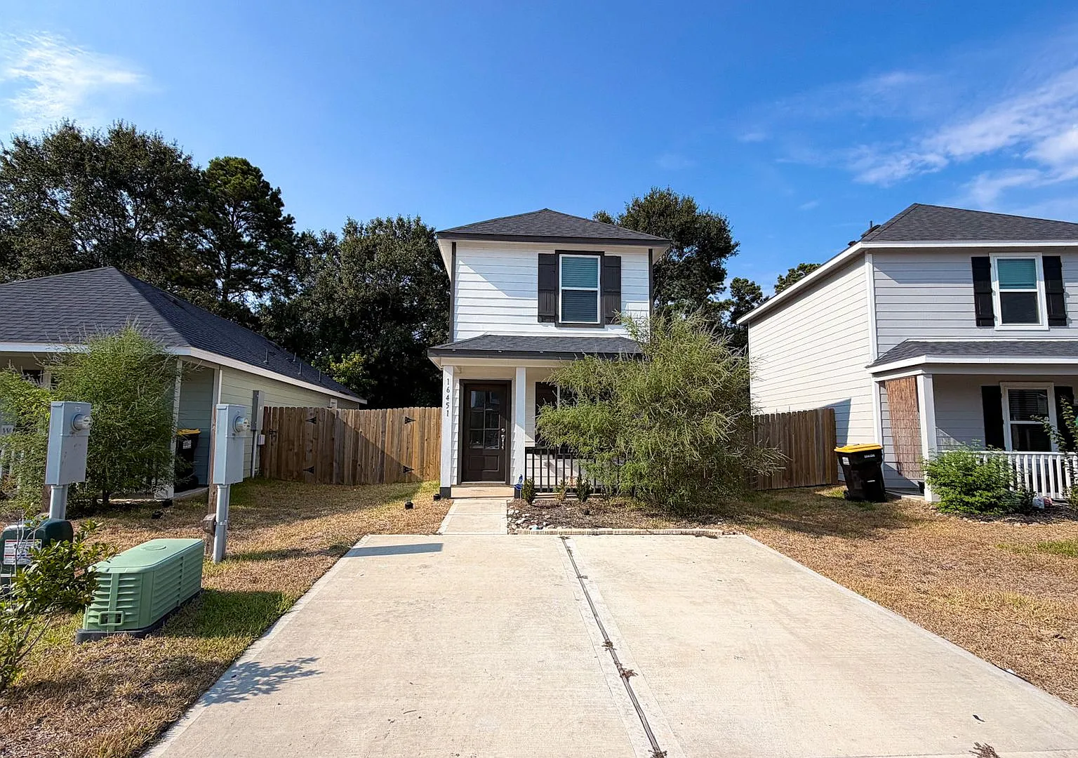 Affordable Conroe Rental Home with Practical Living Space — Photo 2