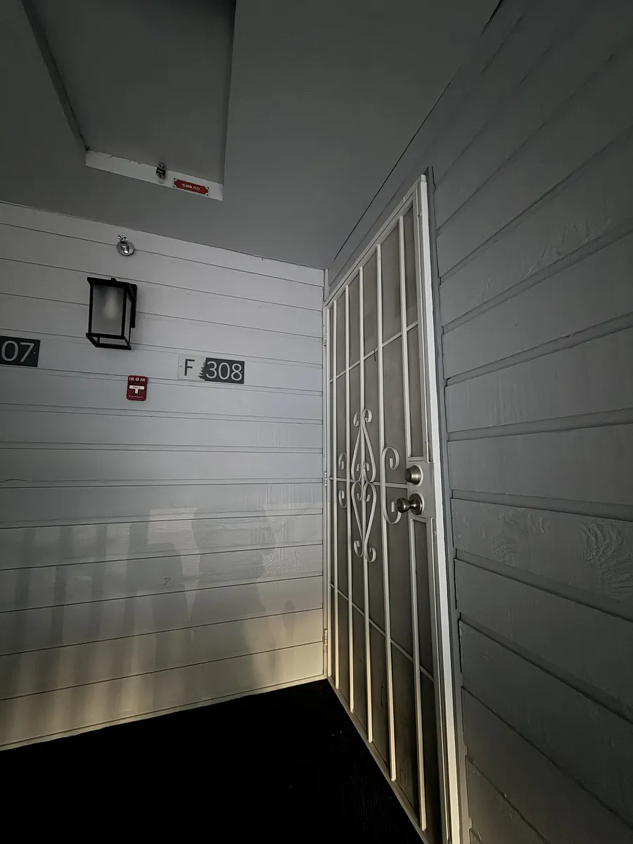 Entry - third floor - 25720 114th Ave SE #F308