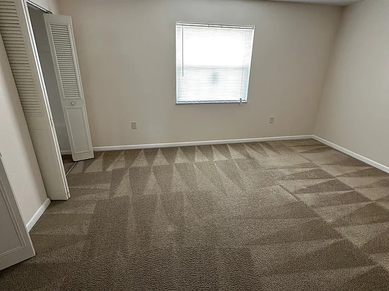 544 SW 35th St — Photo 103