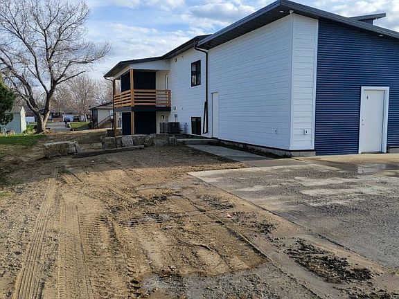 3rd image of 50 Miners Pl APT 2