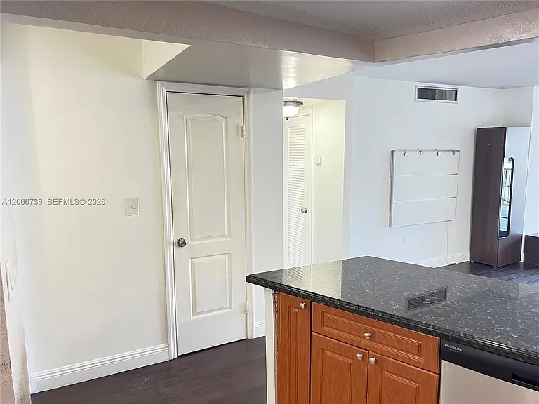 1770 NE 191st St #5091 — Photo 5