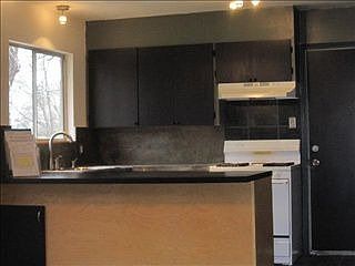 4th image of 8602 Parkfield Dr