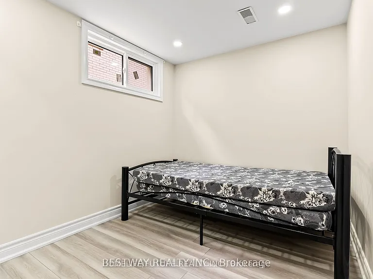 66 Valdez Ct #BASEMENT — Photo 10