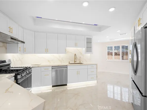 412 N Kenwood St APT 302, Glendale, CA 91206