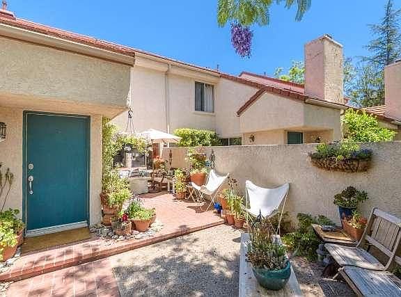 2nd image of 696 N Via Colinas