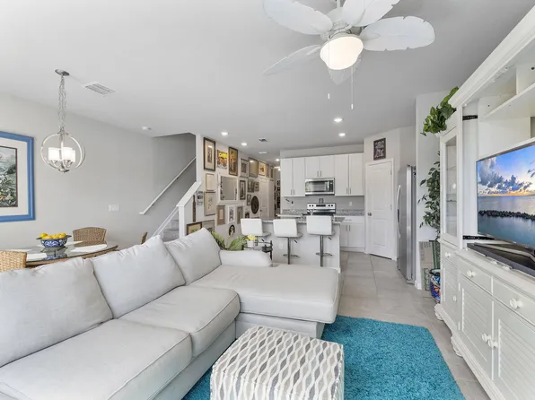 3947 SE Mentmore Lane, Stuart, FL 34997