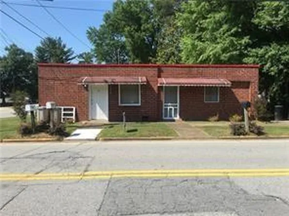 525 Woodsmill Rd APT A, Gainesville, GA 30501