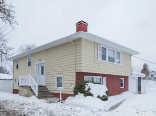 360 Woodbury Rd, Hicksville, NY 11801