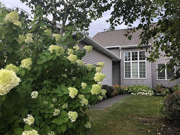 3rd image of 31 Old Birch Ln