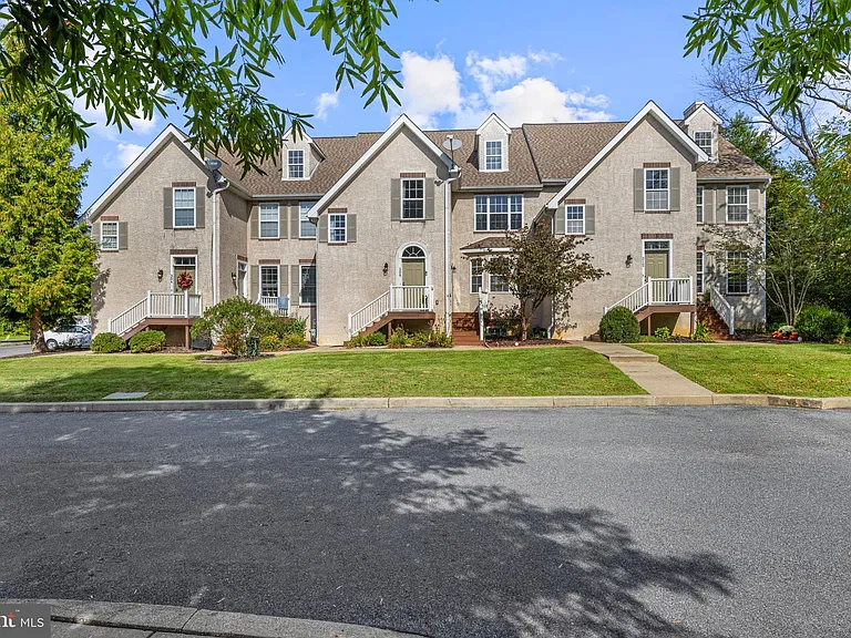312 Riverbirch Cir #802 — Photo 38