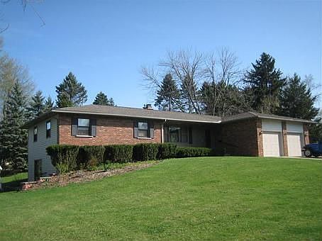 1st image of 35 Warren Ave