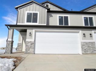 806 Sundance Ave, Evanston, WY 82930